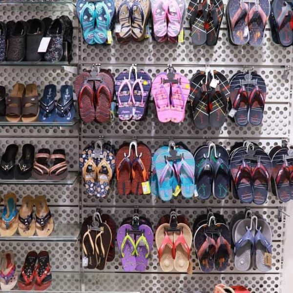 slipper-flipflop-hanging-racks